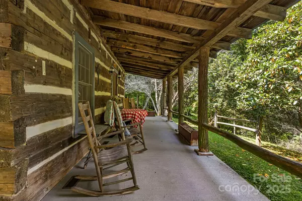 Mars Hill, NC 28754,333 Village LN #10