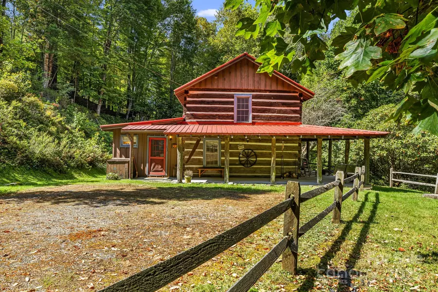 333 Village LN #10, Mars Hill, NC 28754