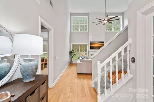 Huntersville, NC 28078,15719 Prestwoods LN