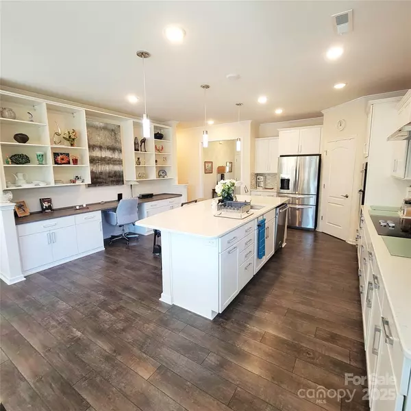 Fort Mill, SC 29715,758 Peach Valley LN #383