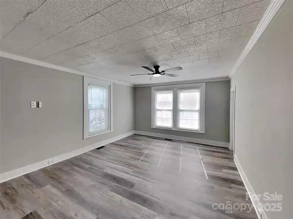 Mooresville, NC 28115,313 Bruce AVE