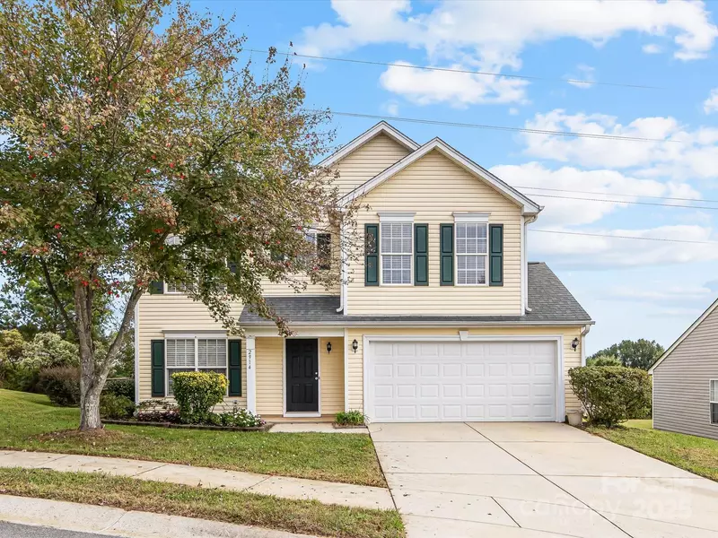 2914 Bridgeville LN, Charlotte, NC 28262