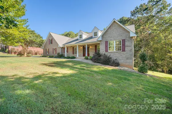 5350 Beacon Ridge DR, Granite Falls, NC 28630