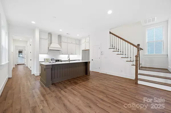 Fort Mill, SC 29715,616 Hops ALY