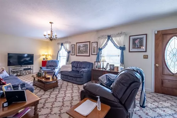 Winston Salem, NC 27295,249 Lake DR