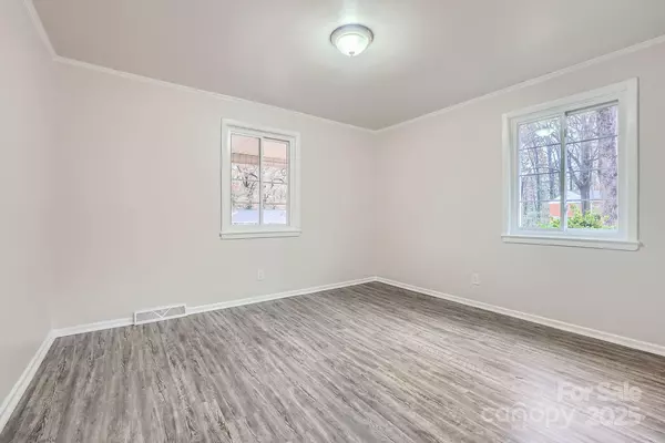 Charlotte, NC 28208,3233 Marlborough RD