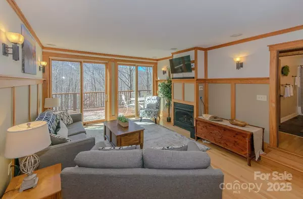 Beech Mountain, NC 28604,169 Hornbeam RD