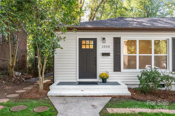 Charlotte, NC 28205,3208 June DR