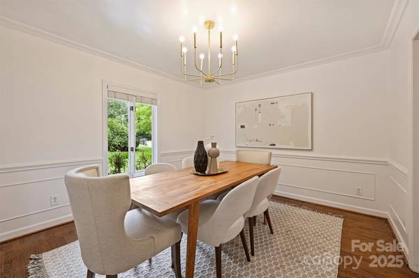 Charlotte, NC 28211,6400 Palace DR