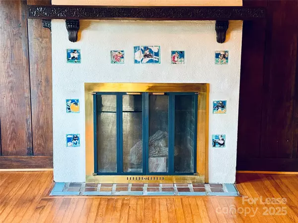 Tryon, NC 28782,43 E Howard ST