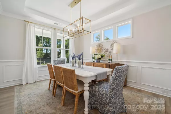 Tega Cay, SC 29708,5077 Duval CIR
