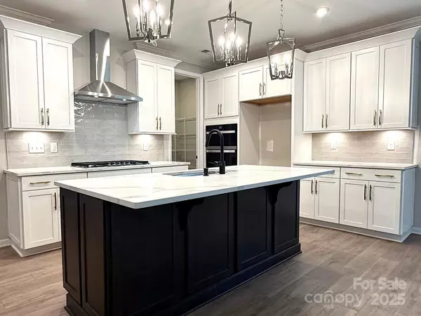 9850 Quercus LN, Huntersville, NC 28078