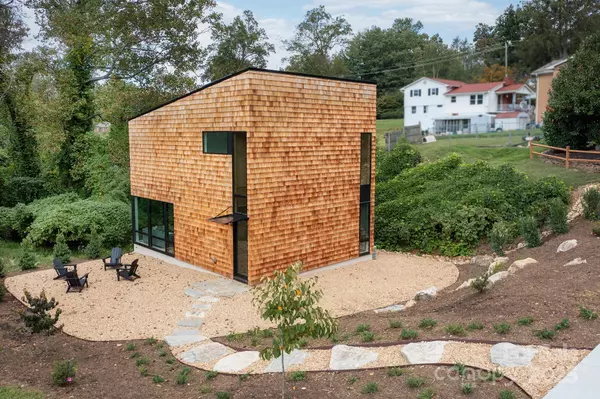 Asheville, NC 28801,7 Haith DR