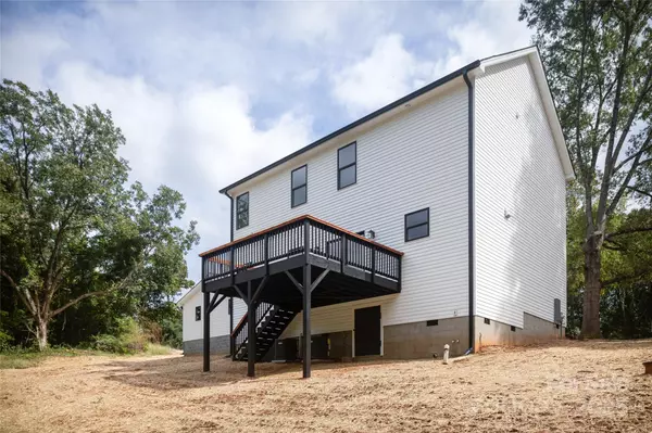 Davidson, NC 28036,5891 Vinewood RD