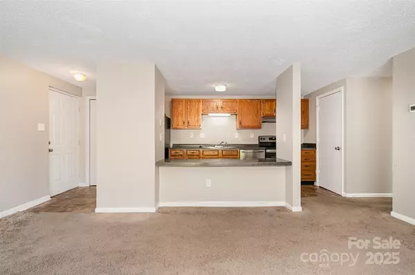 Charlotte, NC 28213,9325 Old Concord RD