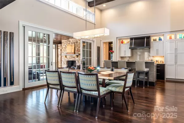 Asheville, NC 28803,10 Fairsted DR