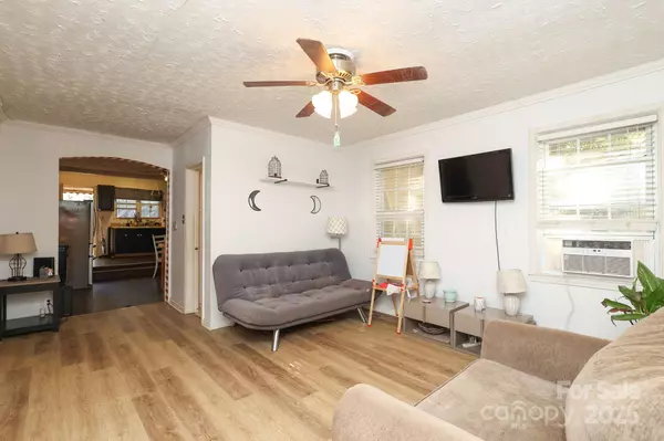 Lancaster, SC 29720,1324 Mason ST