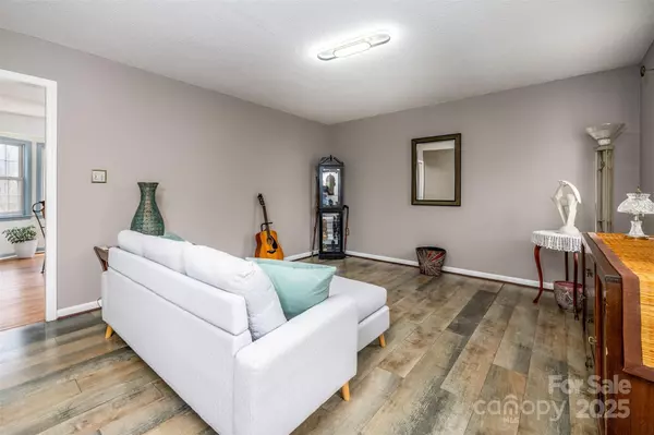 Statesville, NC 28677,166 & 00 Rosalind LN