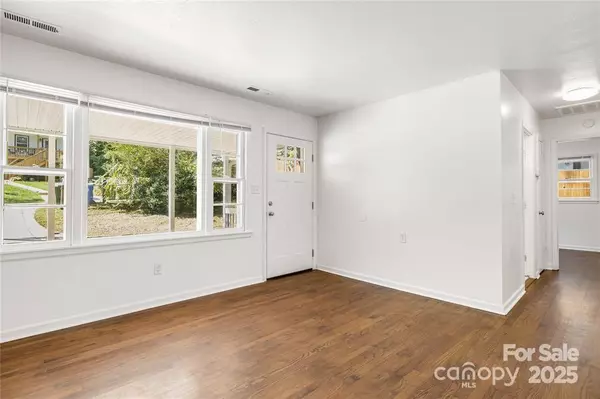 Asheville, NC 28806,127 + 125 Shadowlawn DR