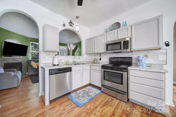 Dallas, NC 28034,5606 Katherine CT