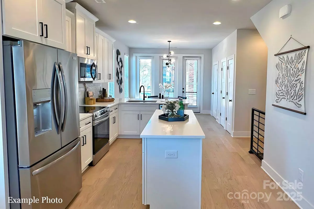 Charlotte, NC 28206,1037 Northend DR #32