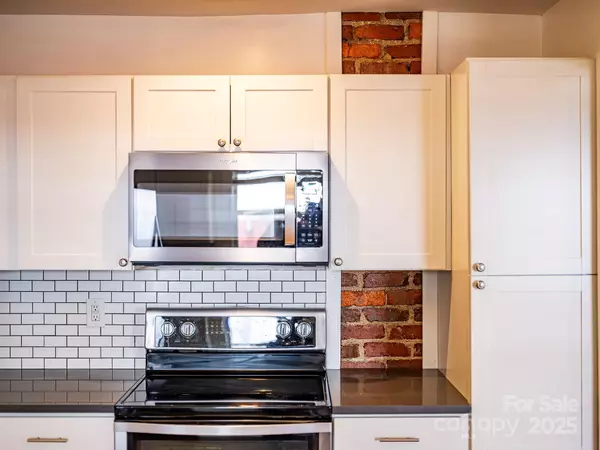 Asheville, NC 28806,100 Bradley ST