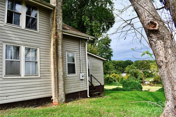 Marion, NC 28752,218 Hudgins ST