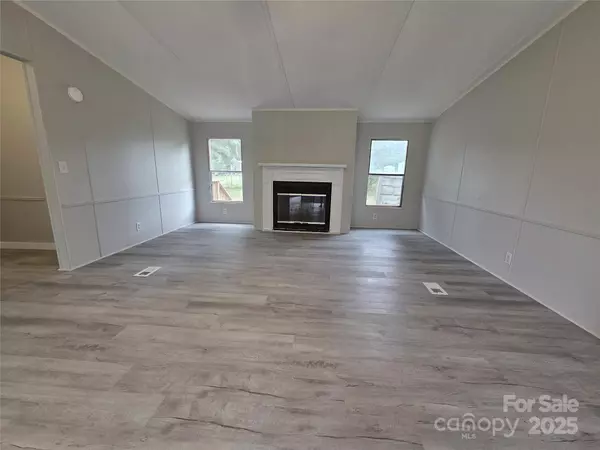 York, SC 29745,108 Daves RD