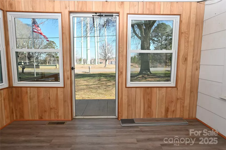 1433 Buffalo Shoals RD, Catawba, NC 28609