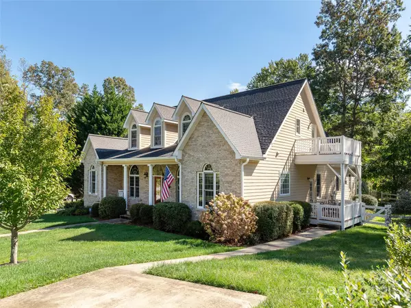 Fletcher, NC 28732,11 Nathan CT