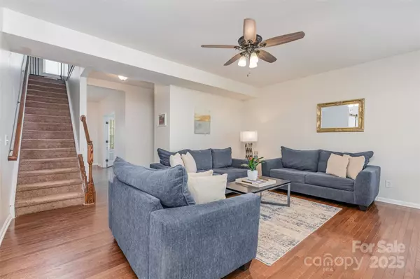 Fort Mill, SC 29715,353 Chorus RD