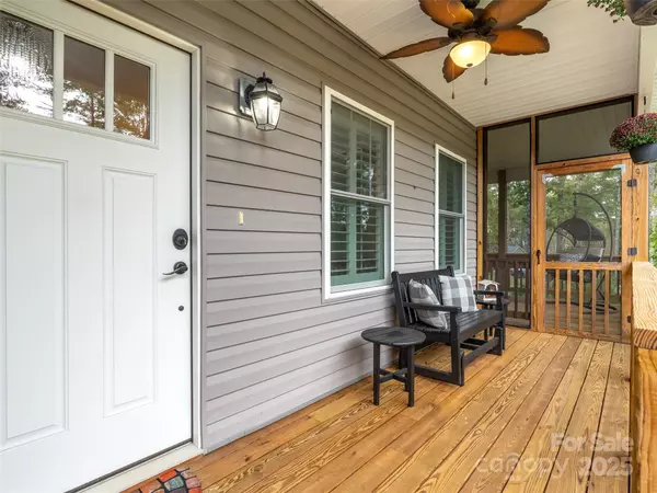 Fairview, NC 28730,139 Clay ST