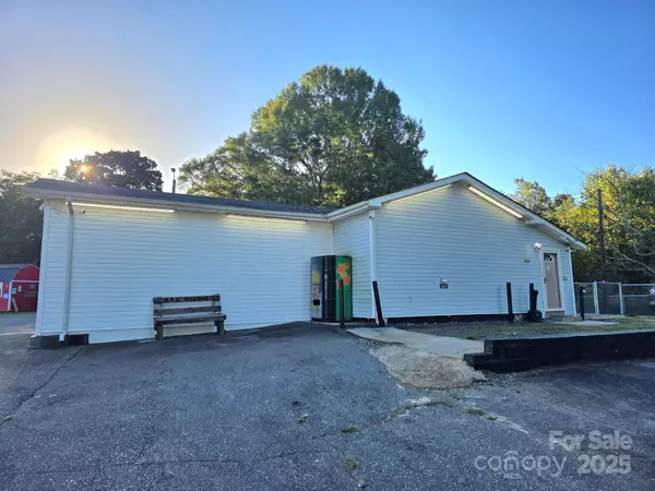 Bessemer City, NC 28016,1437 Tryon Courthouse RD