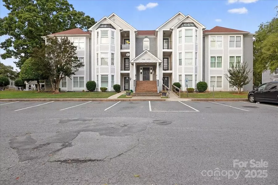 7348 Rose Terrace CT, Charlotte, NC 28215