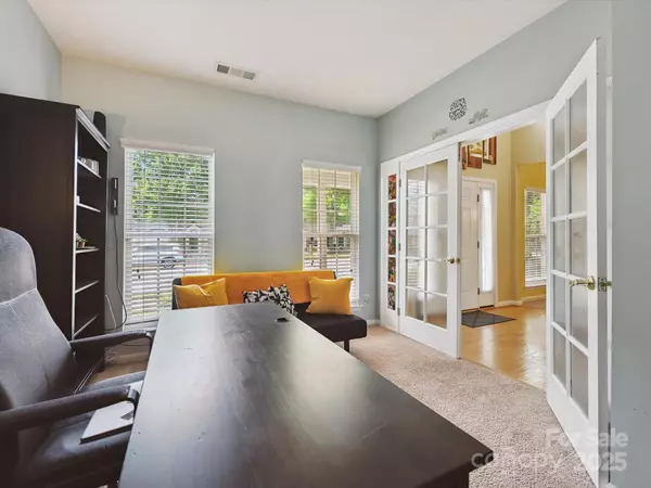 Charlotte, NC 28269,4959 Prosperity Ridge RD