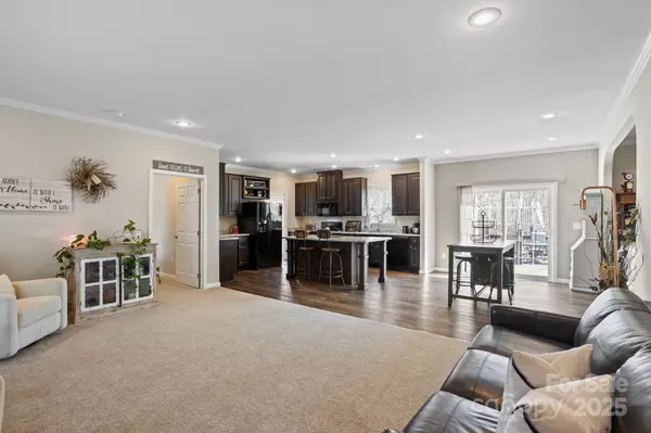 Columbus, NC 28722,140 Vera LN