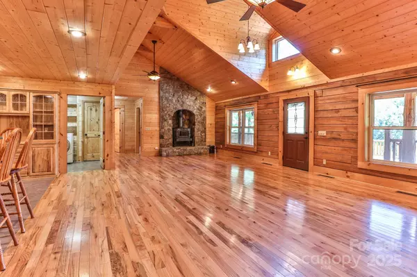 Green Mountain, NC 28740,2811 Poplar Creek RD