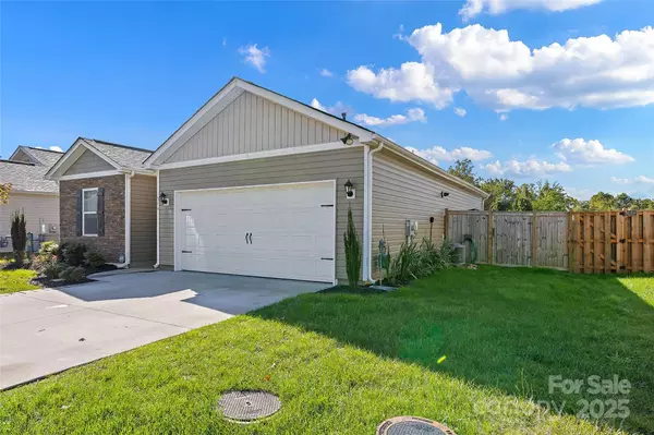 Arden, NC 28704,314 Woodnettle LN