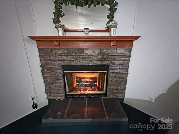 Lincolnton, NC 28092,5118 Flay RD