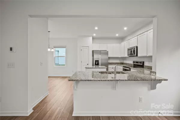 Charlotte, NC 28278,11533 Glasden LN #526