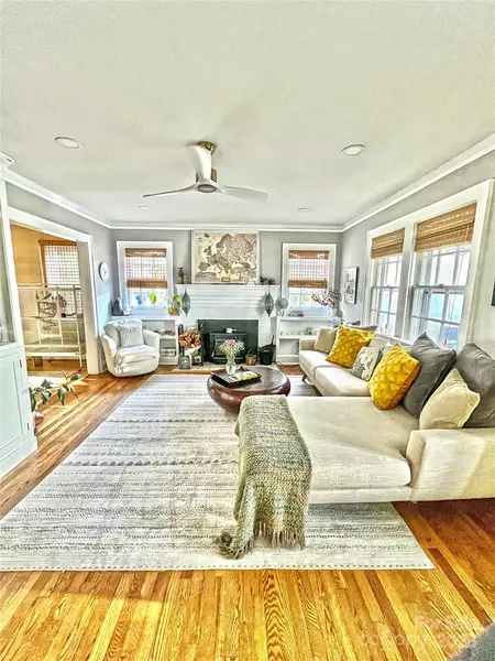 271 Brook ST, Waynesville, NC 28786