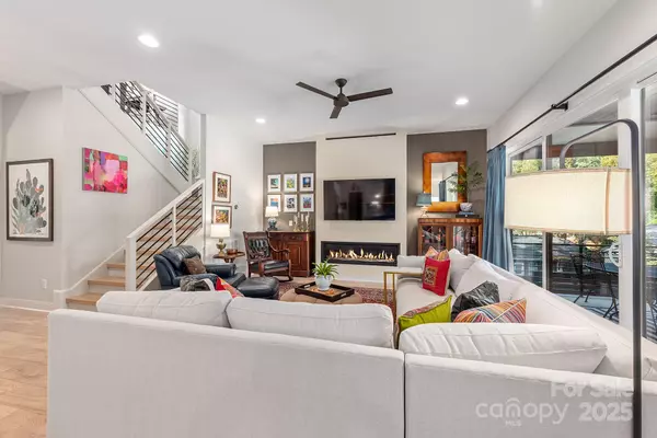 Charlotte, NC 28205,1320 Levy WAY