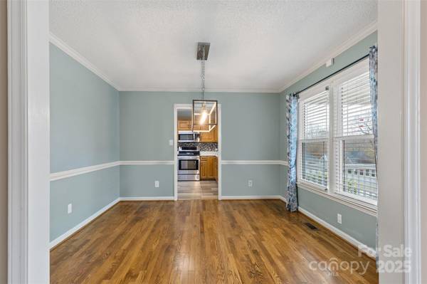 Conover, NC 28613,3233 6th AVE NE