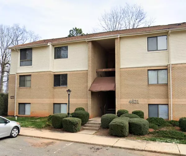 4821 Spring Lake DR, Charlotte, NC 28212