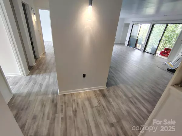 Charlotte, NC 28212,4821 Spring Lake DR