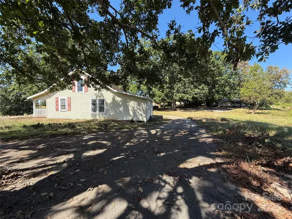 Morganton, NC 28655,1940 Paul Shuping AVE