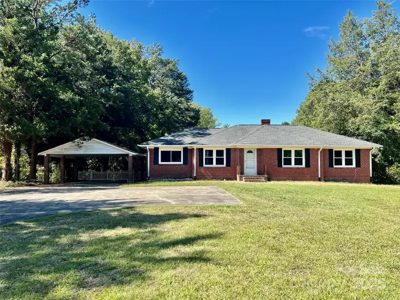 4181 Edgeland RD, Edgemoor, SC 29712