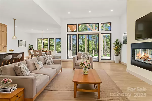 Candler, NC 28715,27 Baxter Woods LN