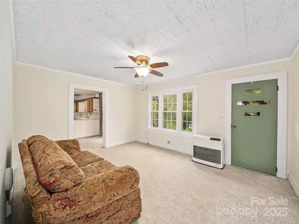 Bakersville, NC 28705,338 Sweet Creek RD