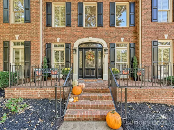 Charlotte, NC 28277,16128 Bridgehampton Club DR